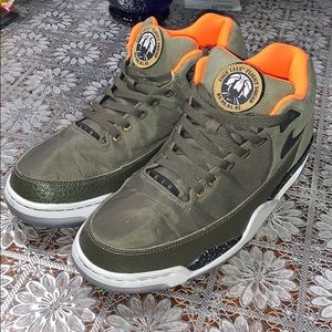 nike 1315 flight squad